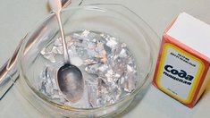 Лайфхак: как очистить серебро от черноты и налета