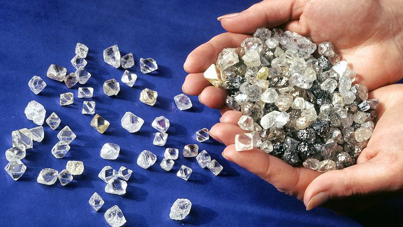 Алмазы подорожали на 5-10% за несколько дней на фоне распространения штамма "омикрон"