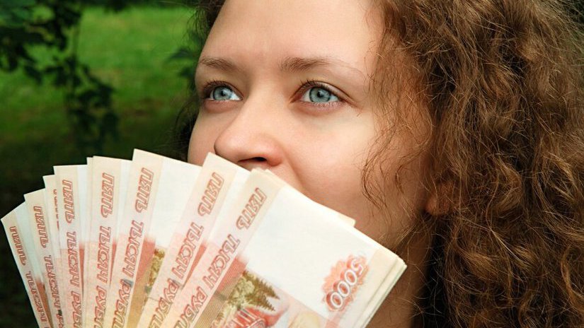 В июле «свободных денег» у россиян стало больше