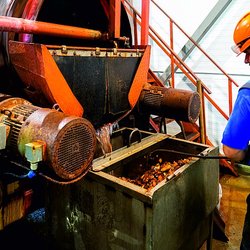 Более 98% сырья  Калининградского янтарного комбината покупатели оценили на «отлично»