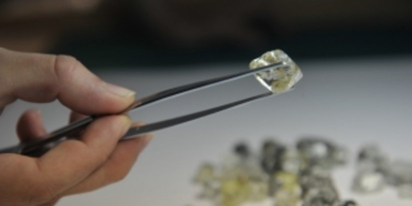 АЛРОСА подвела итог за 9 месяцев 2013 года - 27,1 млн каратов алмазов