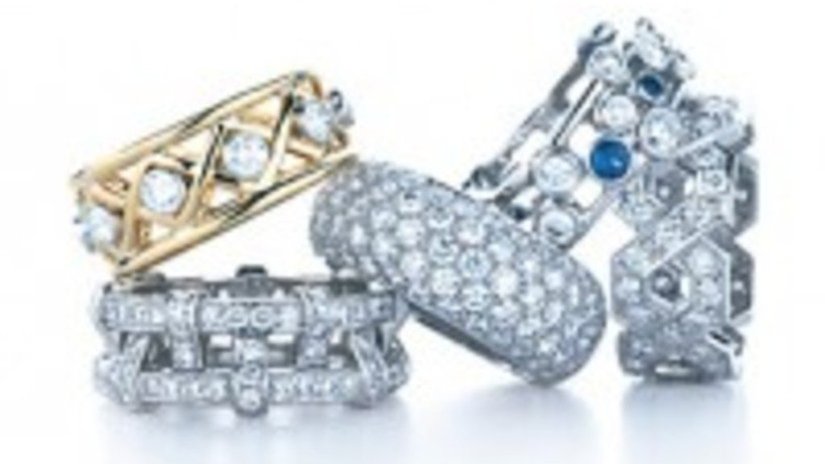 Многообразие ювелирных украшений с бриллиантами