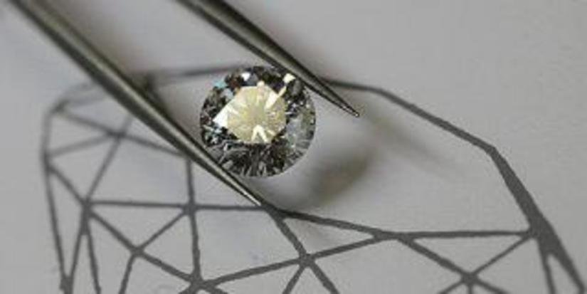 Пересмотр определения «конфликтных алмазов» может привести к расколу КП