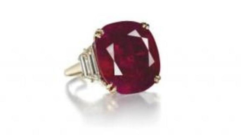 Самое дорогое кольцо с рубином продано за 6,6 млн долларов
