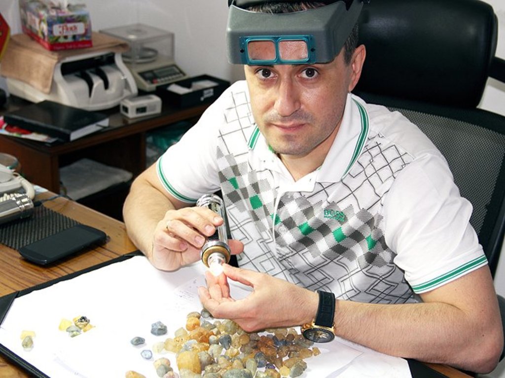Александр Чамовских: «Я не беспокоюсь о смене поколений — миллениалам нравятся бриллианты» 14