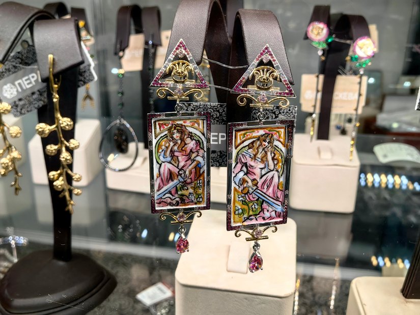 Как бывшей балерине удалось создать ювелирный бренд, который очень быстро стал популярным во всем мире