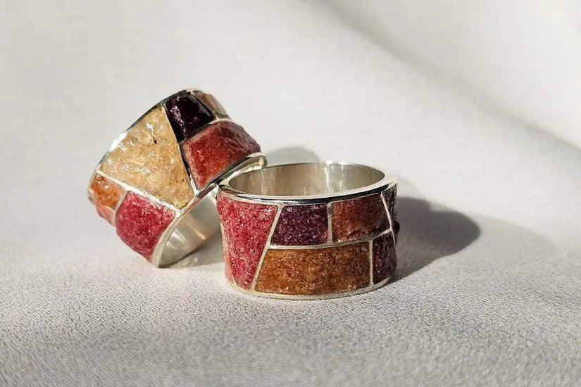 Винные кристаллы теперь сияют в ювелирных украшениях