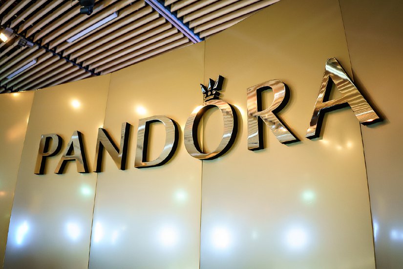 Pandora рассчитывает вернуться к росту продаж в 2021 году