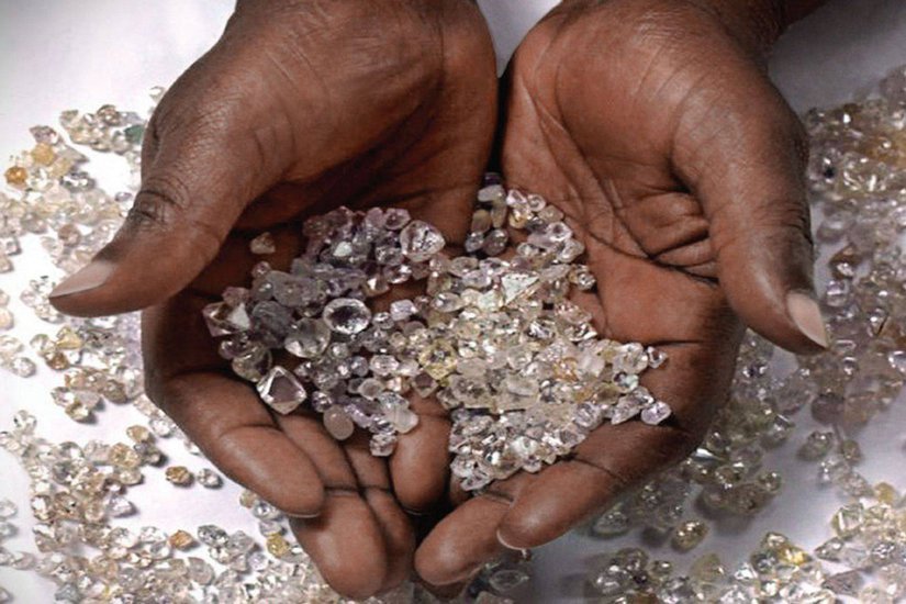 Во втором квартале мировые продажи алмазов в стоимостном выражении снизились на 80-90%
