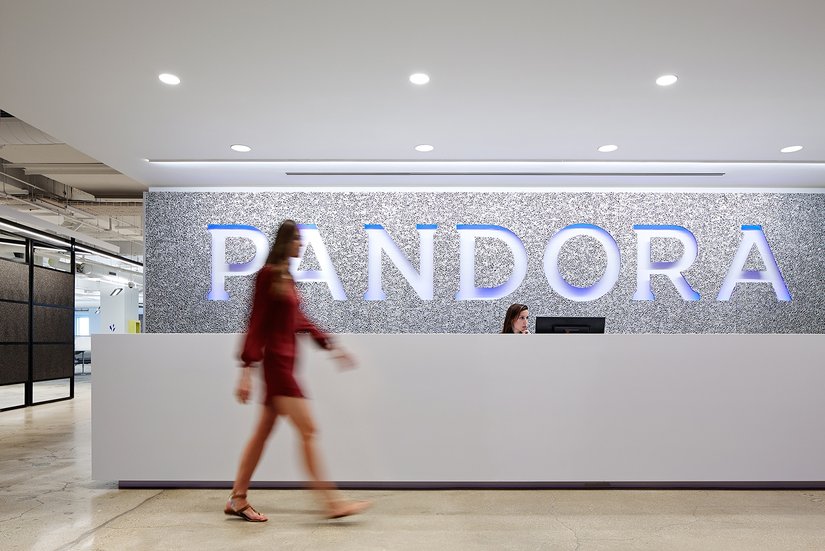 16 августа суд проверит обоснованность требования Сбербанка о банкротстве Pandora