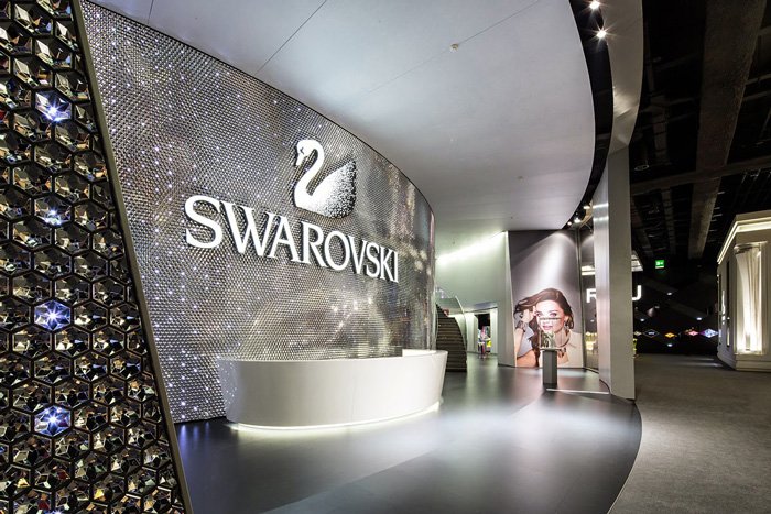 Австрийская компания Swarovski объявила об уходе с российского рынка