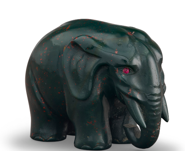 Очередная подделка на Christie’s? Вслед за «Зимним яйцом» аукцион выставил сомнительного слоника Фаберже