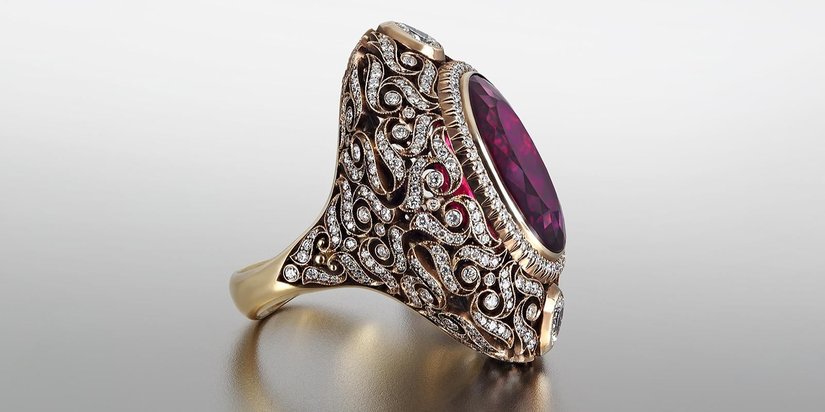 Выставка «Россия — любовь моя!»: Московские ювелиры в Петровском путевом дворце