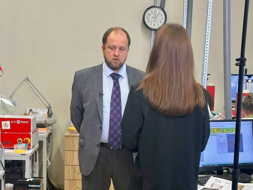 Обязательная маркировка и «лабораторная» этика: почему знаменитости и обычные покупатели рискуют приобрести подделку