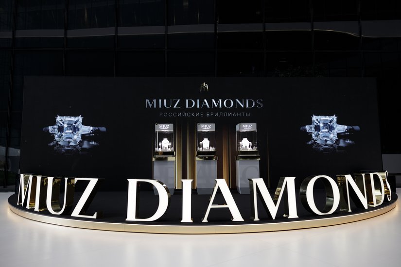 MIUZ Diamonds – эксклюзивный ювелирный партнер премии Собака.ru TOP-50 2024