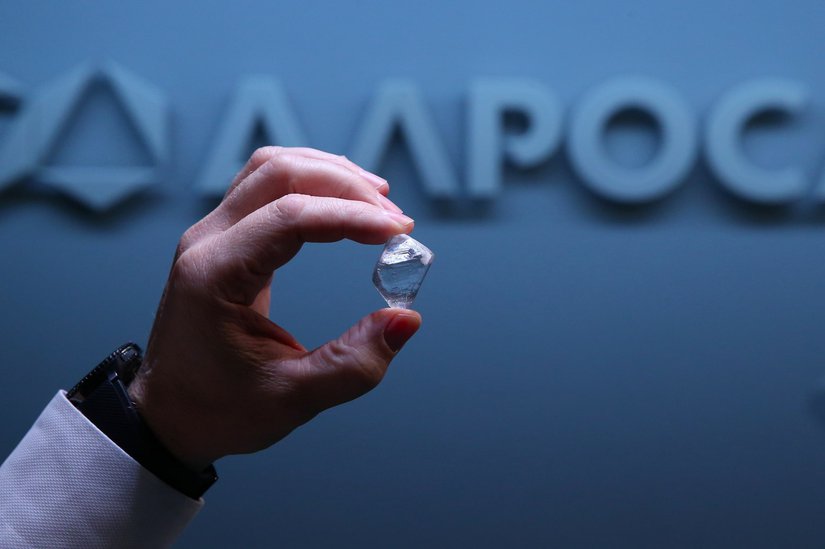 АЛРОСА стремится удовлетворить потребности своих клиентов в алмазном сырье