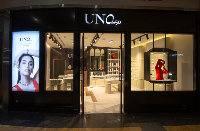 Inventive Retail Group открыла магазин испанской ювелирной сети UNOde50 в новом концепте