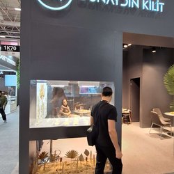 Фотоотчет с весенней выставки Istanbul Jewelry Show 2025: от оборудования до готовых украшений