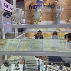 Фотоотчет с осенней выставки Istanbul Jewelry Show 2025: ювелирные изделия и технологии
