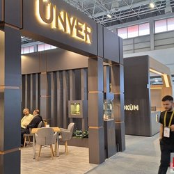 Фотоотчет с весенней выставки Istanbul Jewelry Show 2025: от оборудования до готовых украшений
