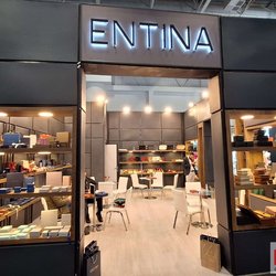 Фотоотчет с весенней выставки Istanbul Jewelry Show 2025: от оборудования до готовых украшений