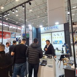 Фотоотчет с весенней выставки Istanbul Jewelry Show 2025: от оборудования до готовых украшений