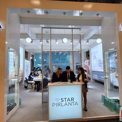 Фотоотчет с весенней выставки Istanbul Jewelry Show 2025: от оборудования до готовых украшений