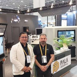 Фотоотчет с весенней выставки Istanbul Jewelry Show 2025: от оборудования до готовых украшений