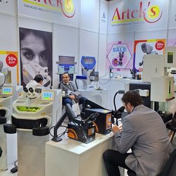 Фотоотчет с весенней выставки Istanbul Jewelry Show 2025: от оборудования до готовых украшений