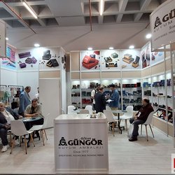 Фотоотчет с весенней выставки Istanbul Jewelry Show 2025: от оборудования до готовых украшений