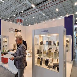 Фотоотчет с весенней выставки Istanbul Jewelry Show 2025: от оборудования до готовых украшений