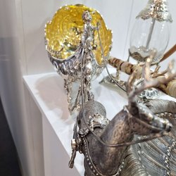 Фотоотчет с осенней выставки Istanbul Jewelry Show 2025: ювелирные изделия и технологии