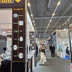 Фотоотчет с весенней выставки Istanbul Jewelry Show 2025: от оборудования до готовых украшений