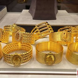 Фотоотчет с весенней выставки Istanbul Jewelry Show 2025: от оборудования до готовых украшений