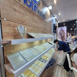 Фотоотчет с осенней выставки Istanbul Jewelry Show 2025: ювелирные изделия и технологии