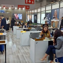 Фотоотчет с осенней выставки Istanbul Jewelry Show 2025: ювелирные изделия и технологии