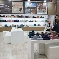 Фотоотчет с весенней выставки Istanbul Jewelry Show 2025: от оборудования до готовых украшений