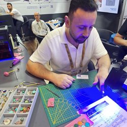 Фотоотчет с осенней выставки Istanbul Jewelry Show 2025: ювелирные изделия и технологии