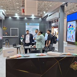 Фотоотчет с весенней выставки Istanbul Jewelry Show 2025: от оборудования до готовых украшений