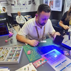 Фотоотчет с осенней выставки Istanbul Jewelry Show 2025: ювелирные изделия и технологии