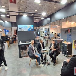 Фотоотчет с весенней выставки Istanbul Jewelry Show 2025: от оборудования до готовых украшений