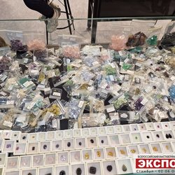 Фотоотчет с осенней выставки Istanbul Jewelry Show 2025: ювелирные изделия и технологии