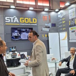 Фотоотчет с весенней выставки Istanbul Jewelry Show 2025: от оборудования до готовых украшений