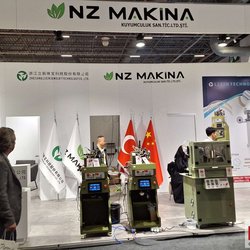 Фотоотчет с весенней выставки Istanbul Jewelry Show 2025: от оборудования до готовых украшений