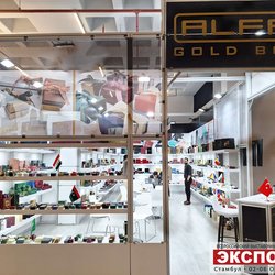 Фотоотчет с осенней выставки Istanbul Jewelry Show 2025: ювелирные изделия и технологии