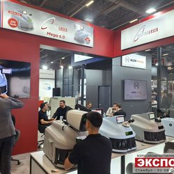 Фотоотчет с осенней выставки Istanbul Jewelry Show 2025: ювелирные изделия и технологии
