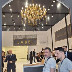 Фотоотчет с весенней выставки Istanbul Jewelry Show 2025: от оборудования до готовых украшений