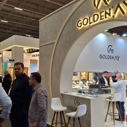 Фотоотчет с весенней выставки Istanbul Jewelry Show 2025: от оборудования до готовых украшений
