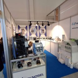Фотоотчет с весенней выставки Istanbul Jewelry Show 2025: от оборудования до готовых украшений