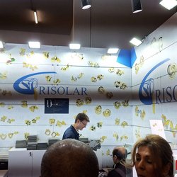 Фотоотчет с весенней выставки Istanbul Jewelry Show 2025: от оборудования до готовых украшений
